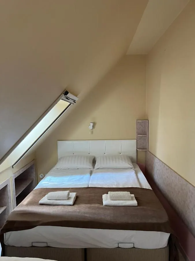 Guest house Irini Panzio Hotel Budapest
