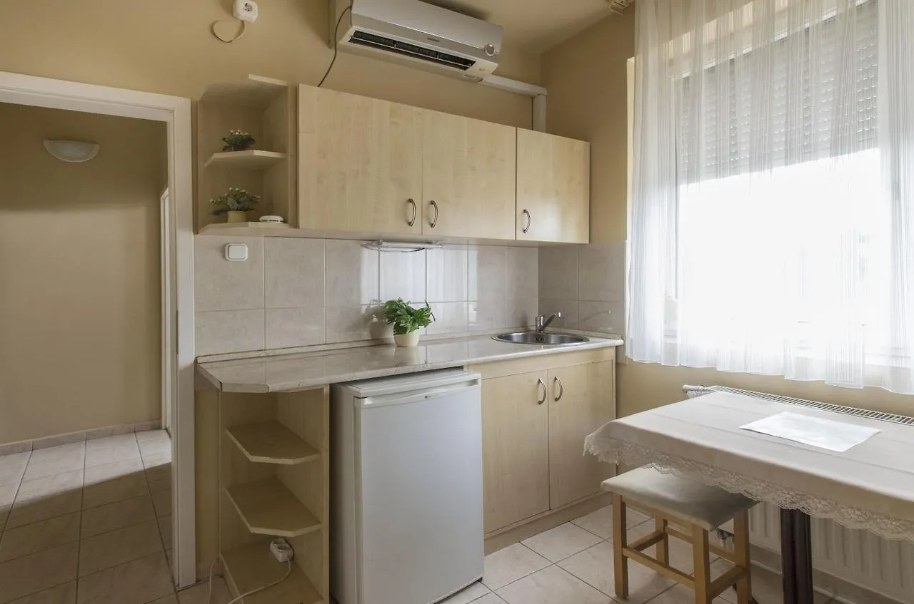 Irini Panzio Hotel Budapest Guest house